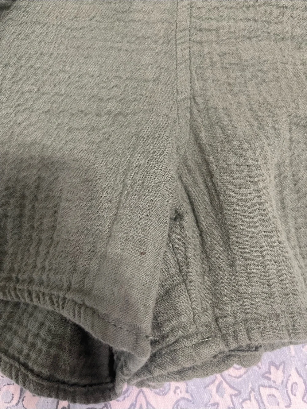 Women’s Universal Thread 100% Cotton Olive Green Shorts - Picture 4 of 5